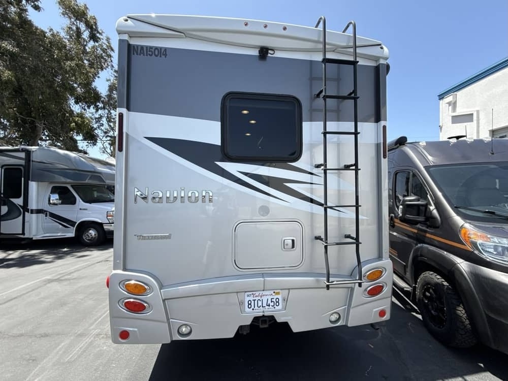 Top Notch Rv - Mercedes Benz Atasca Navion 24v 26'