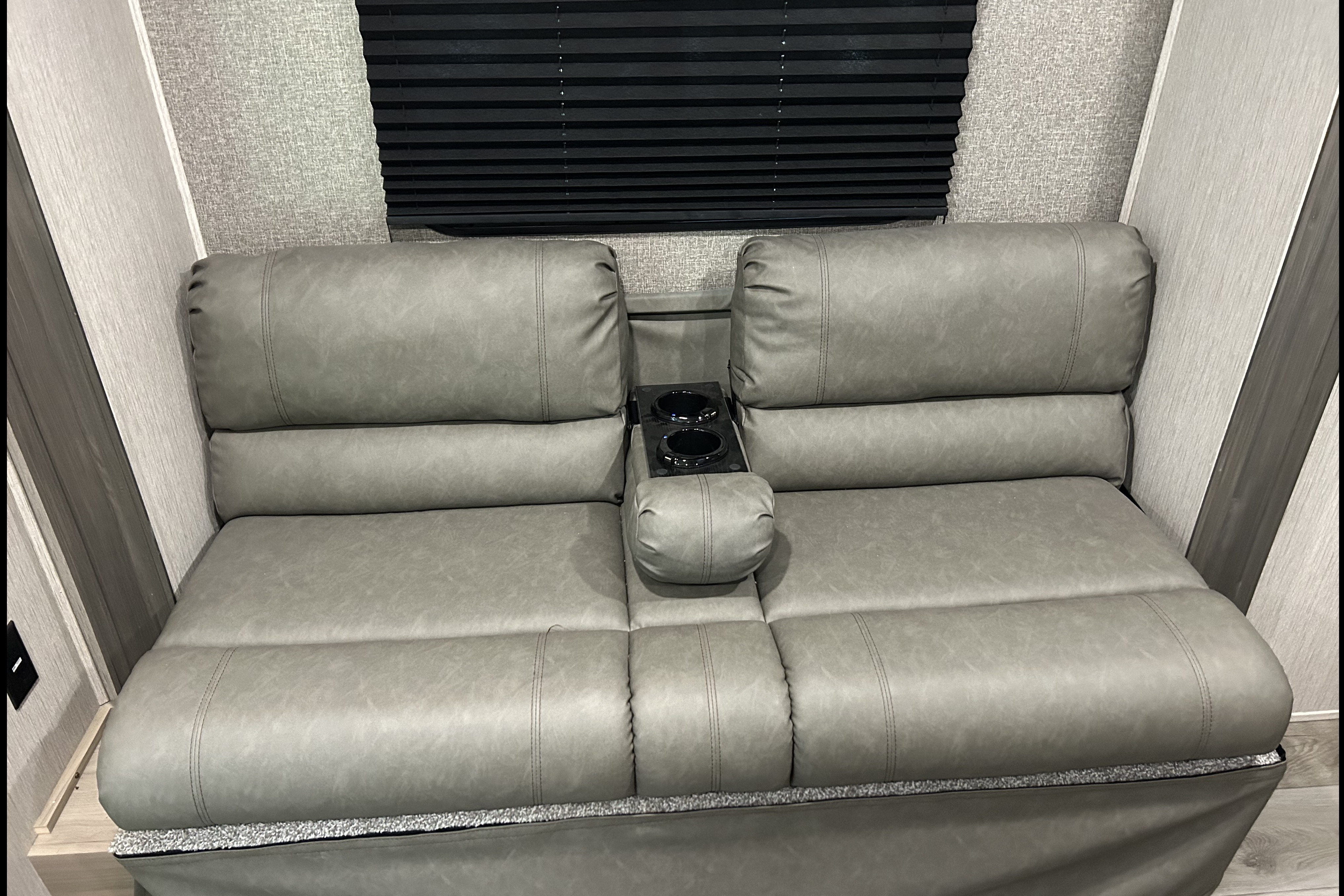 Len’s Coachmen Freedom Express Travel Trailer
