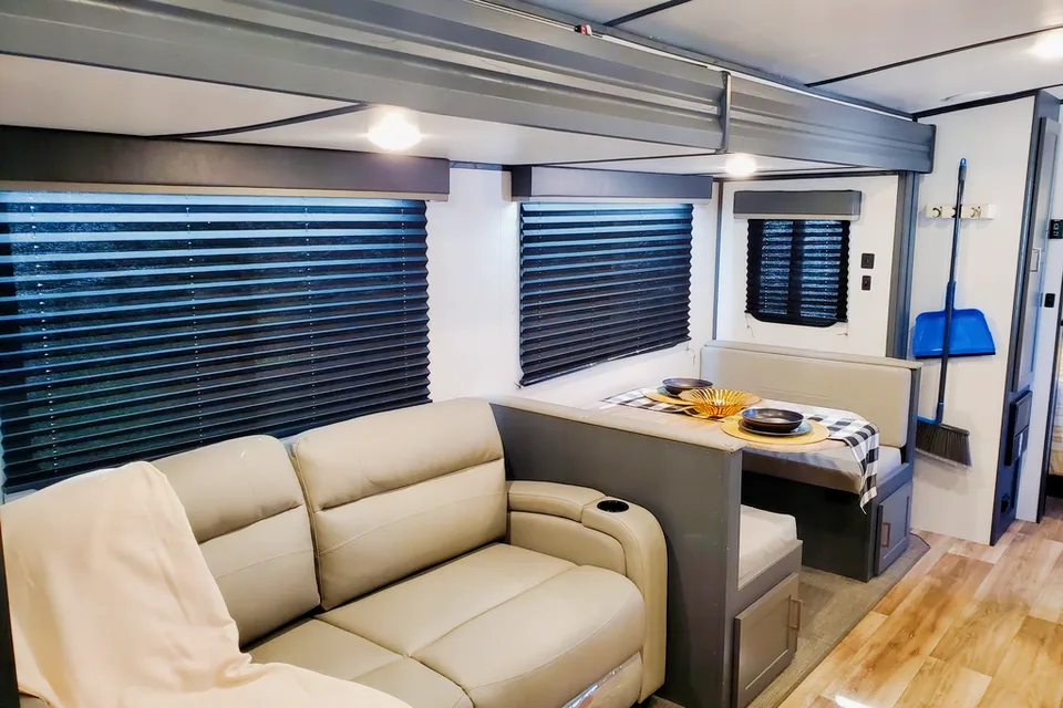 Rv Rentals Way Of Life's Peaceful Getaway! Keystone Bullet Travel Trailer B1