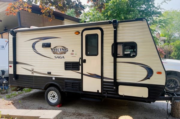 Tomes Forest River Viking Saga Travel Trailer