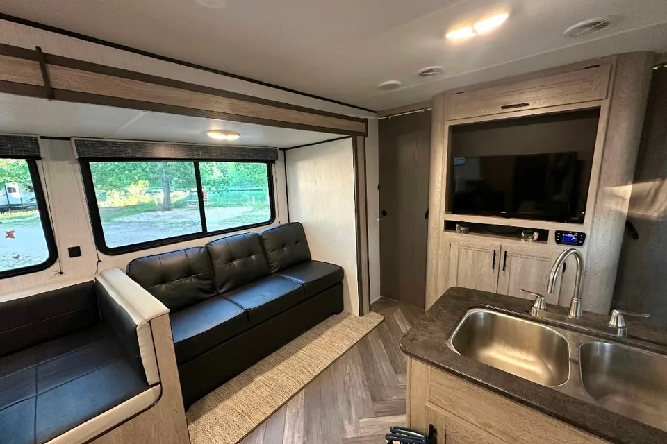 Sergei's Heartland Prowler 320 BH Travel Trailer