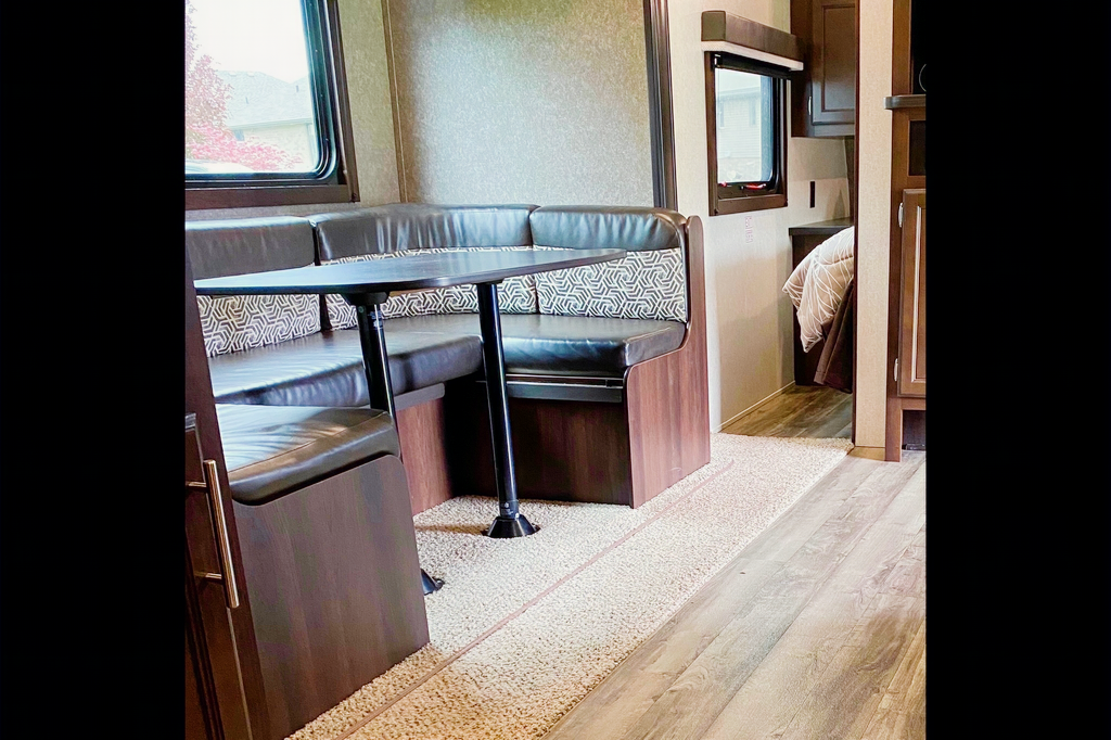 The Glamper Camper