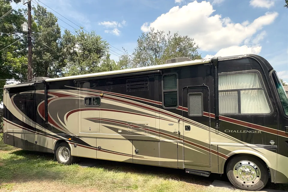 Executive Thor Challenger 37dt Motor Coach Class A