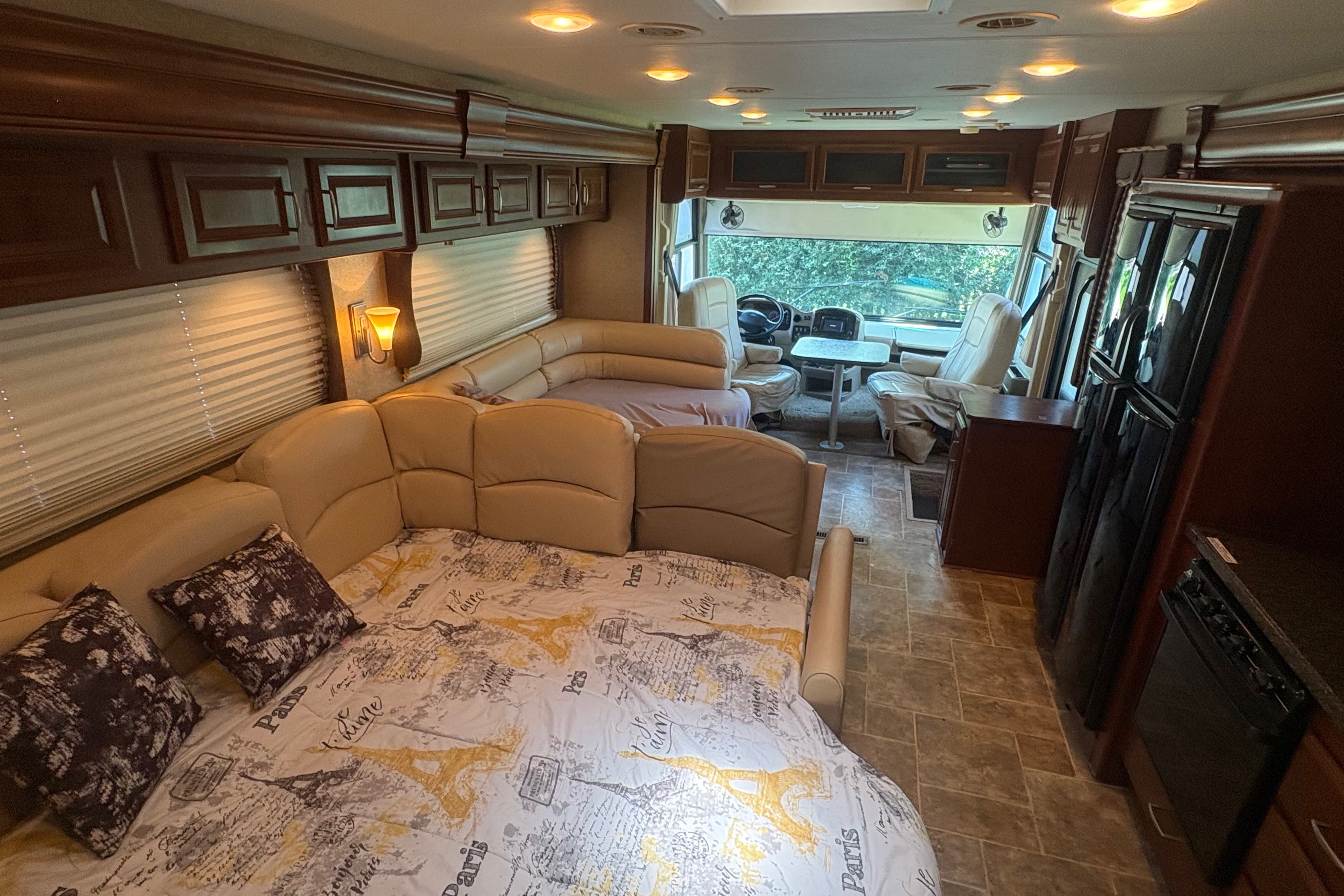 Executive Thor Challenger 37dt Motor Coach Class A