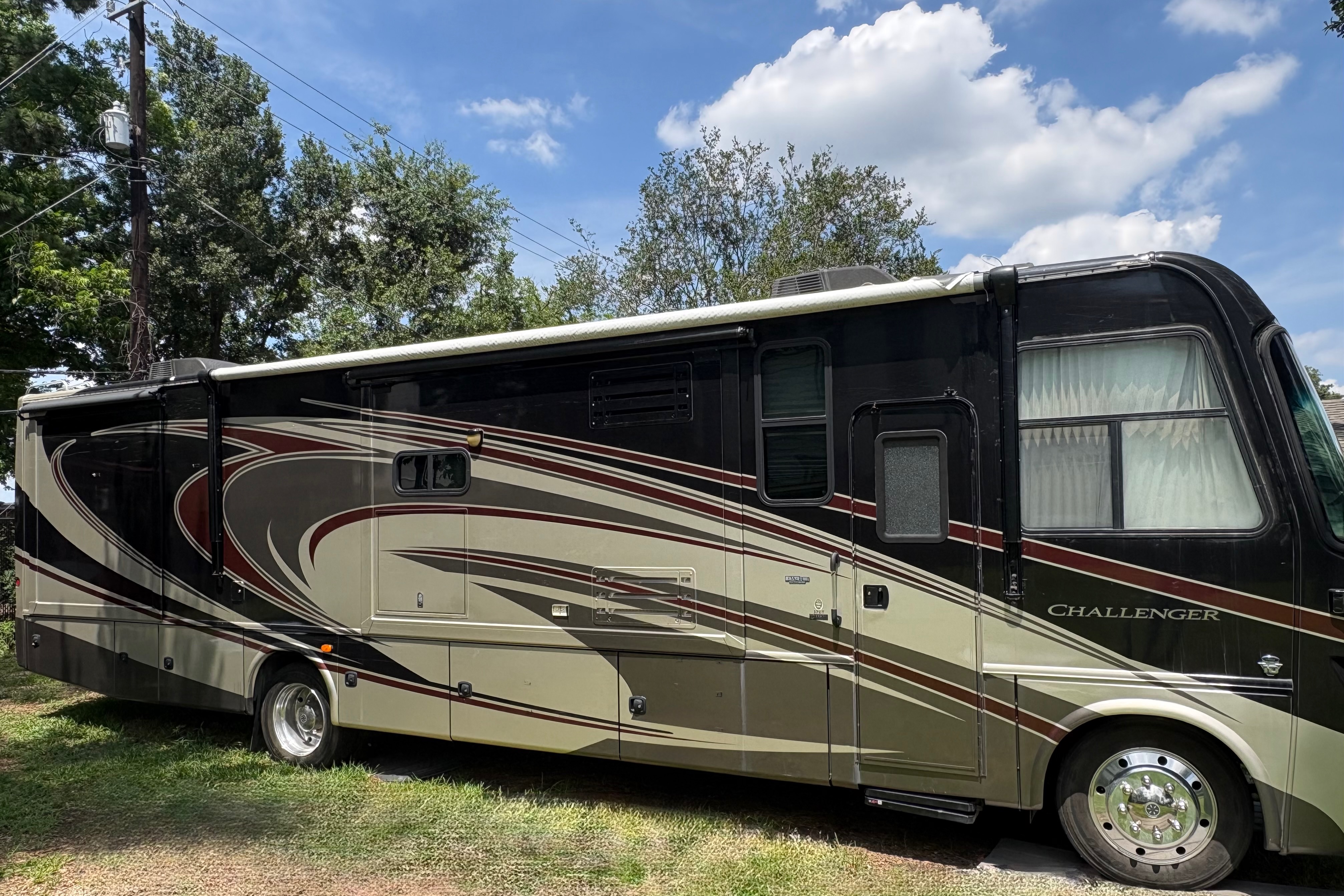 Executive Thor Challenger 37dt Motor Coach Class A