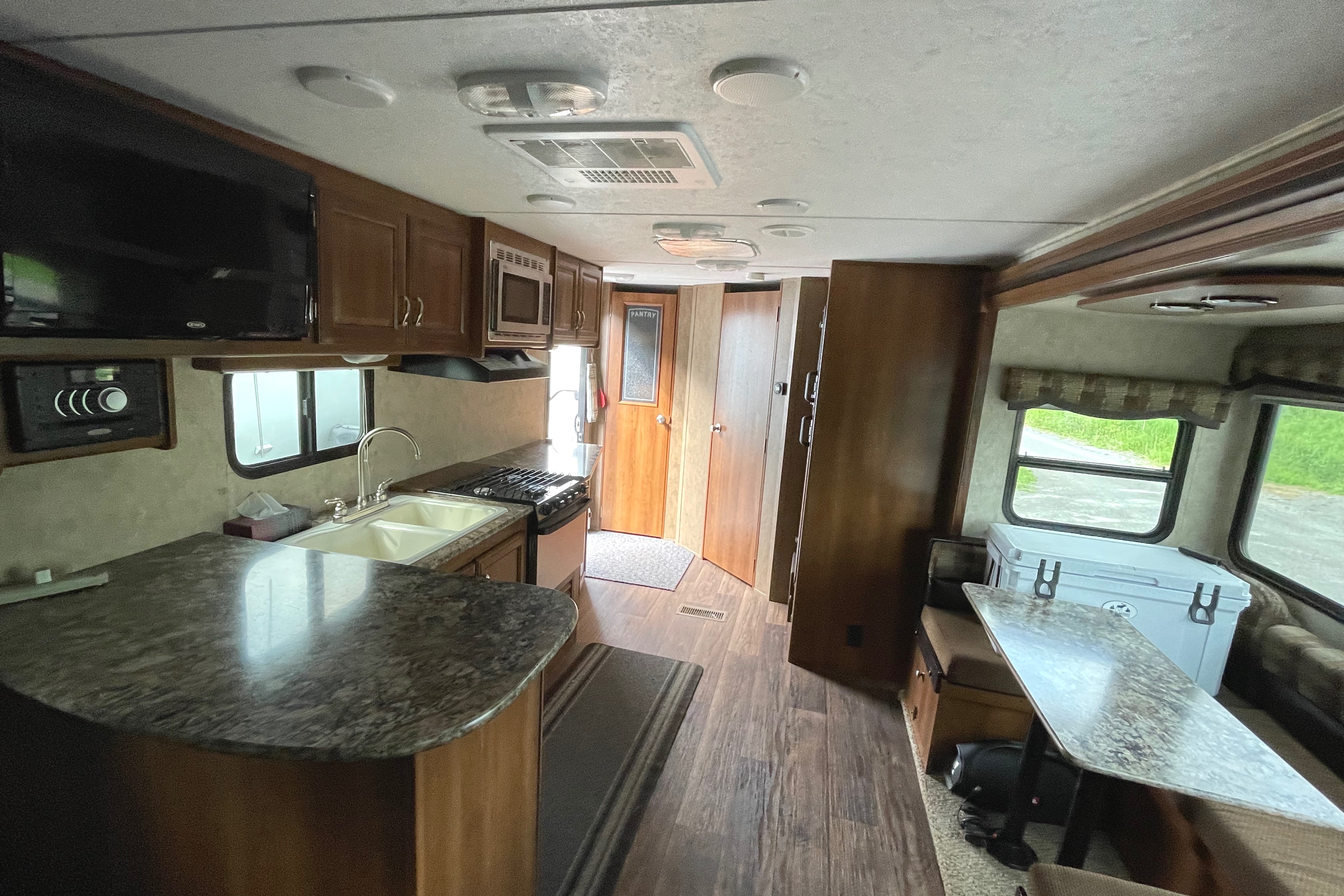 Darren's Lite way Tracer Air Travel Trailer