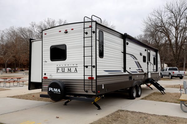 Say hello to "Gratitude"! Our 22 Palomino Puma 32RBF 2-QUEEN! Located near Table Rock Lake, Branson Missouri & Lake Of The Ozarks