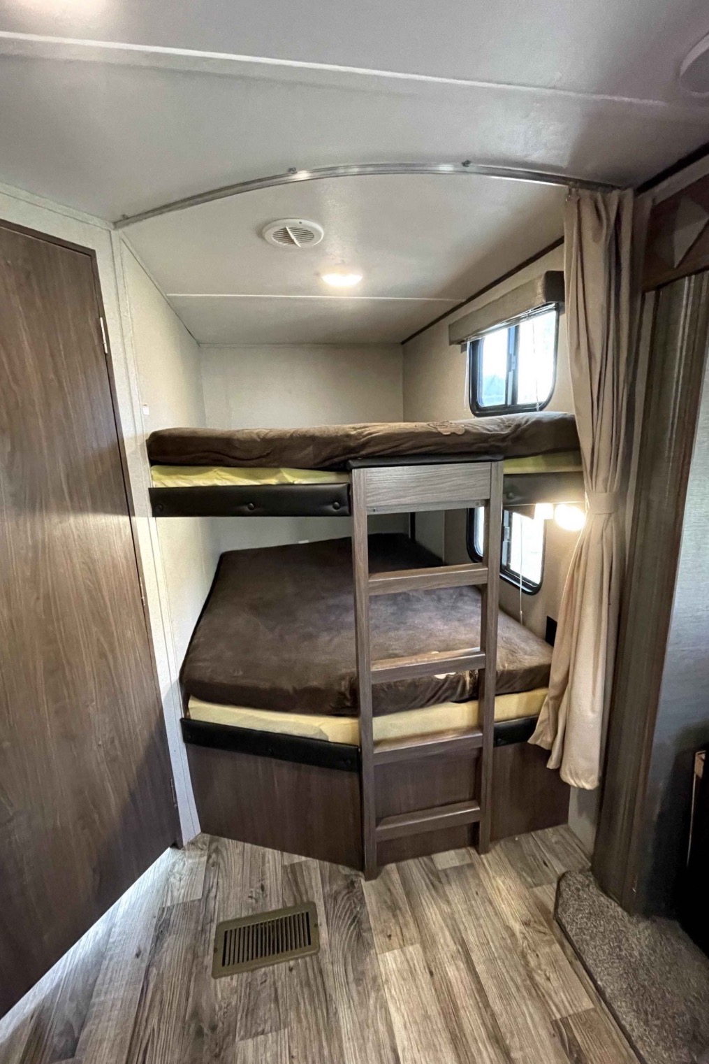 Keystone Hideout Travel Trailer