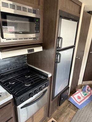 Alan's Forest River Salem cruise lite 263 bhix Travel Trailer