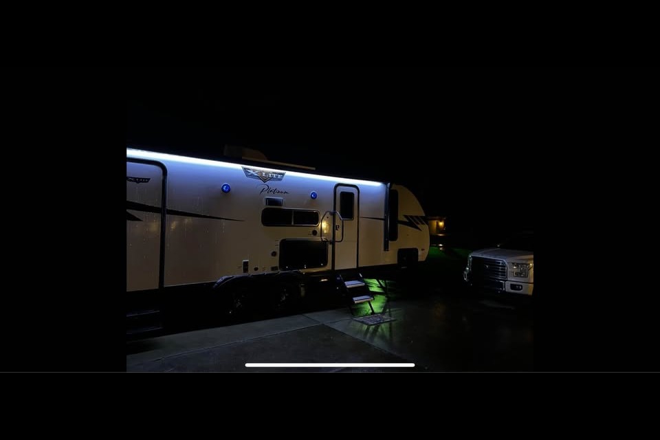 Family Bunkhouse Forest River Wildwood X-Lite 240BHXL