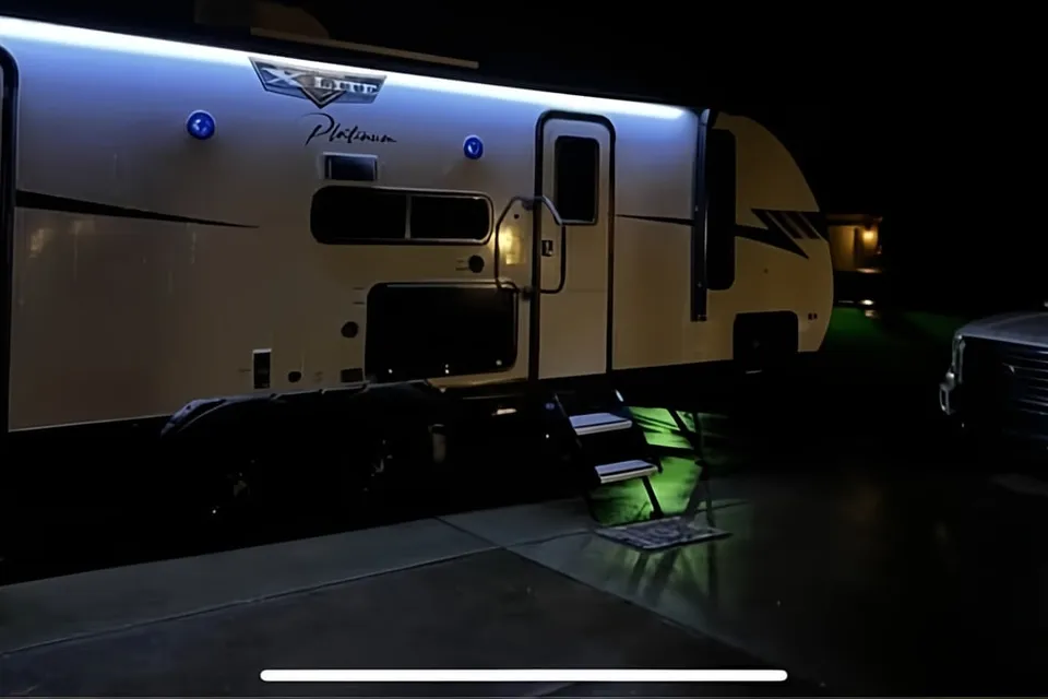 Family Bunkhouse Forest River Wildwood X-Lite 240BHXL
