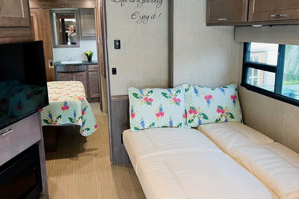 CC RVING LLC