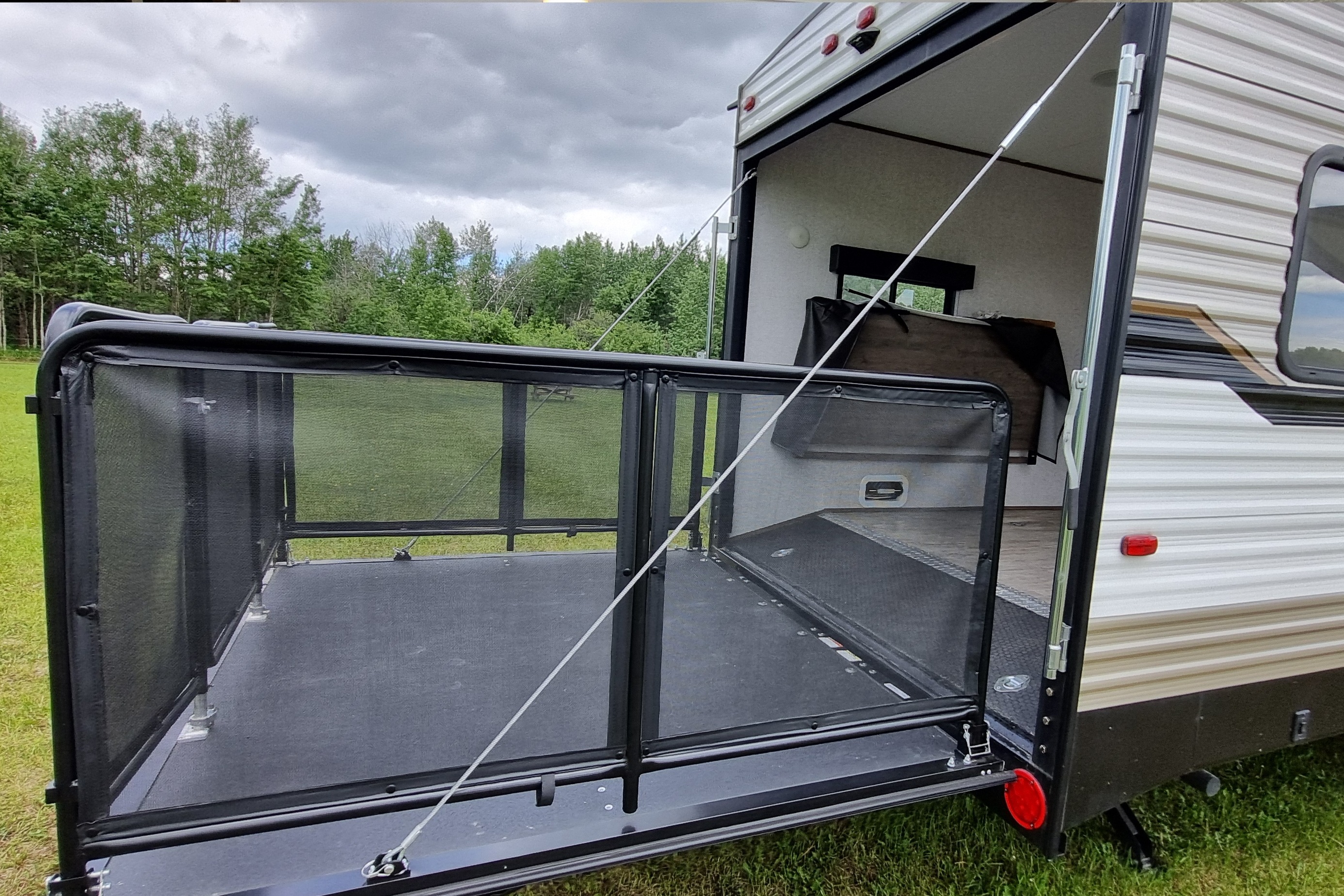 Gerry's Dutchmen Aspen Trail 3251TH Toy Hauler