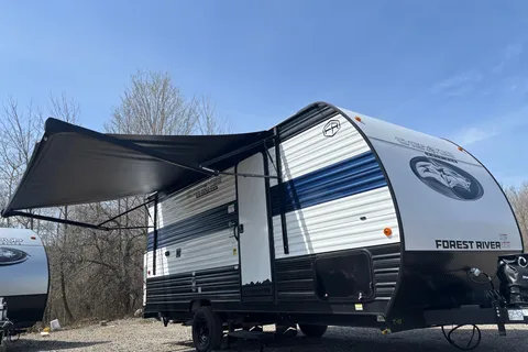 Chika's Forest River Wolf Pup LP16 Travel Trailer
