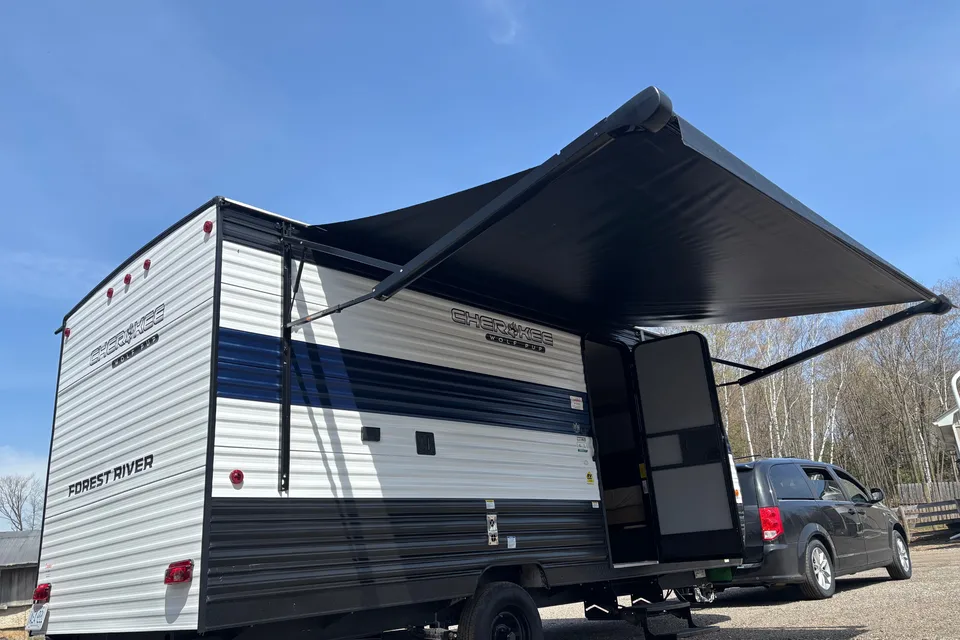 Chika's Forest River Wolf Pup LP16 Travel Trailer