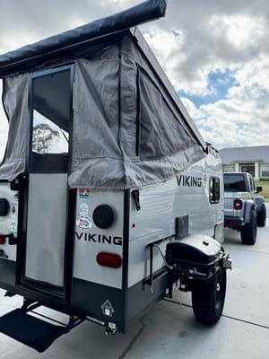 Diego's Coachmen viking 9.0 Travel Trailer