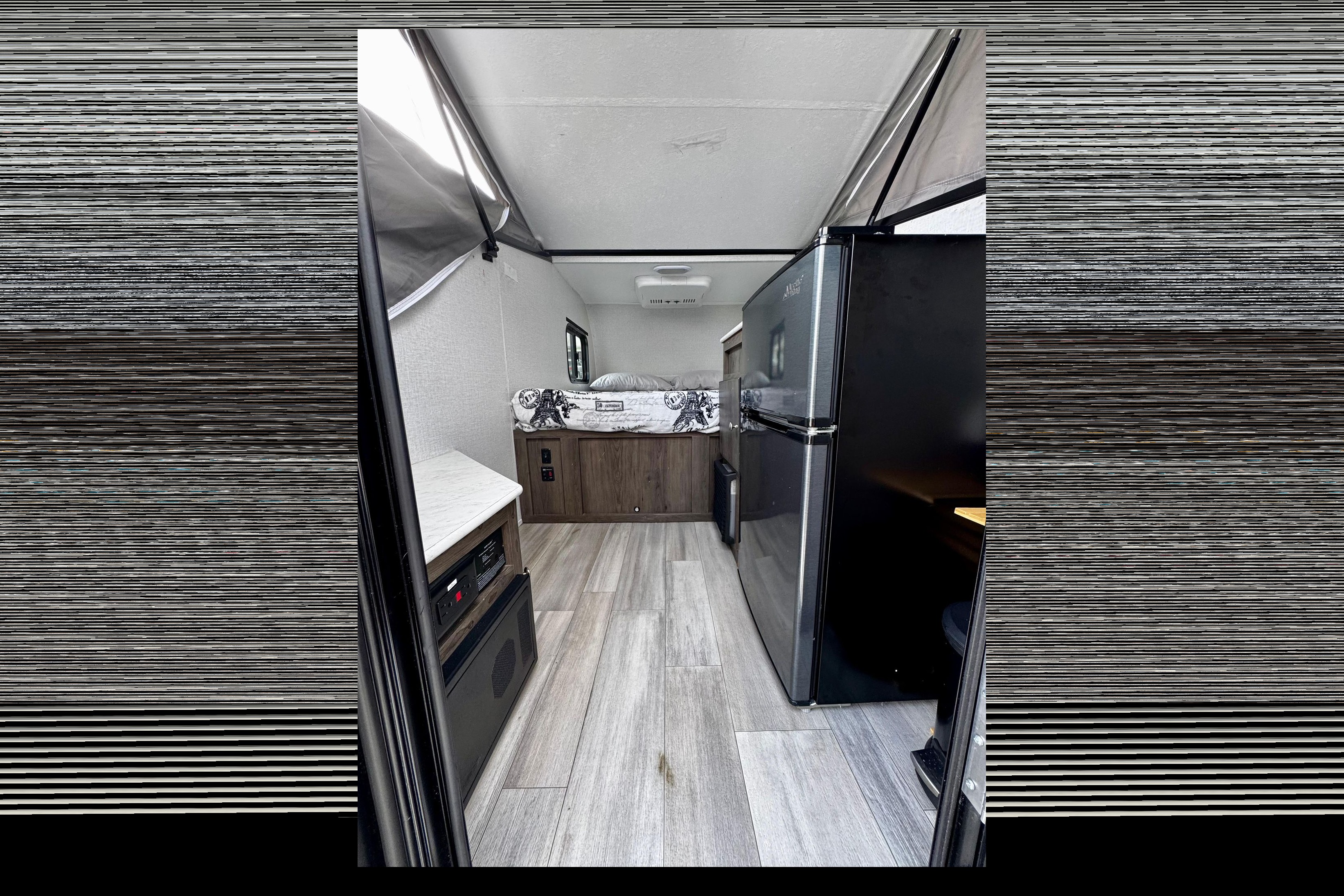 Diego's Coachmen viking 9.0 Travel Trailer