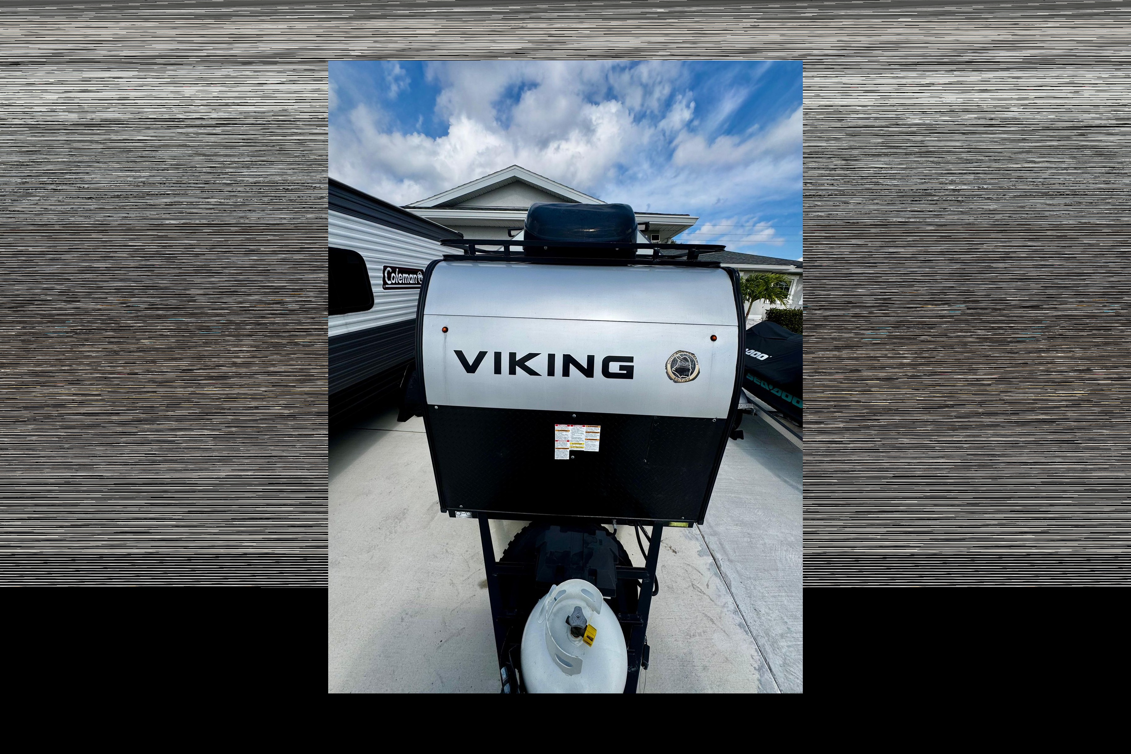 Diego's Coachmen viking 9.0 Travel Trailer