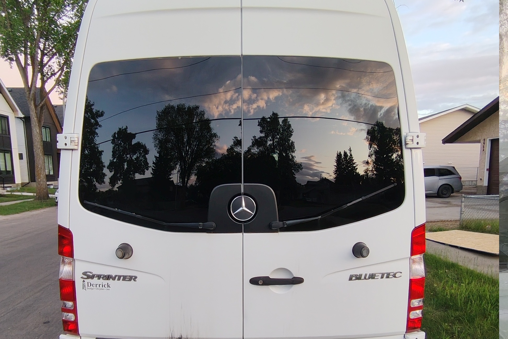 Chao's Mercedes-Benz sprinter 2500 Class B