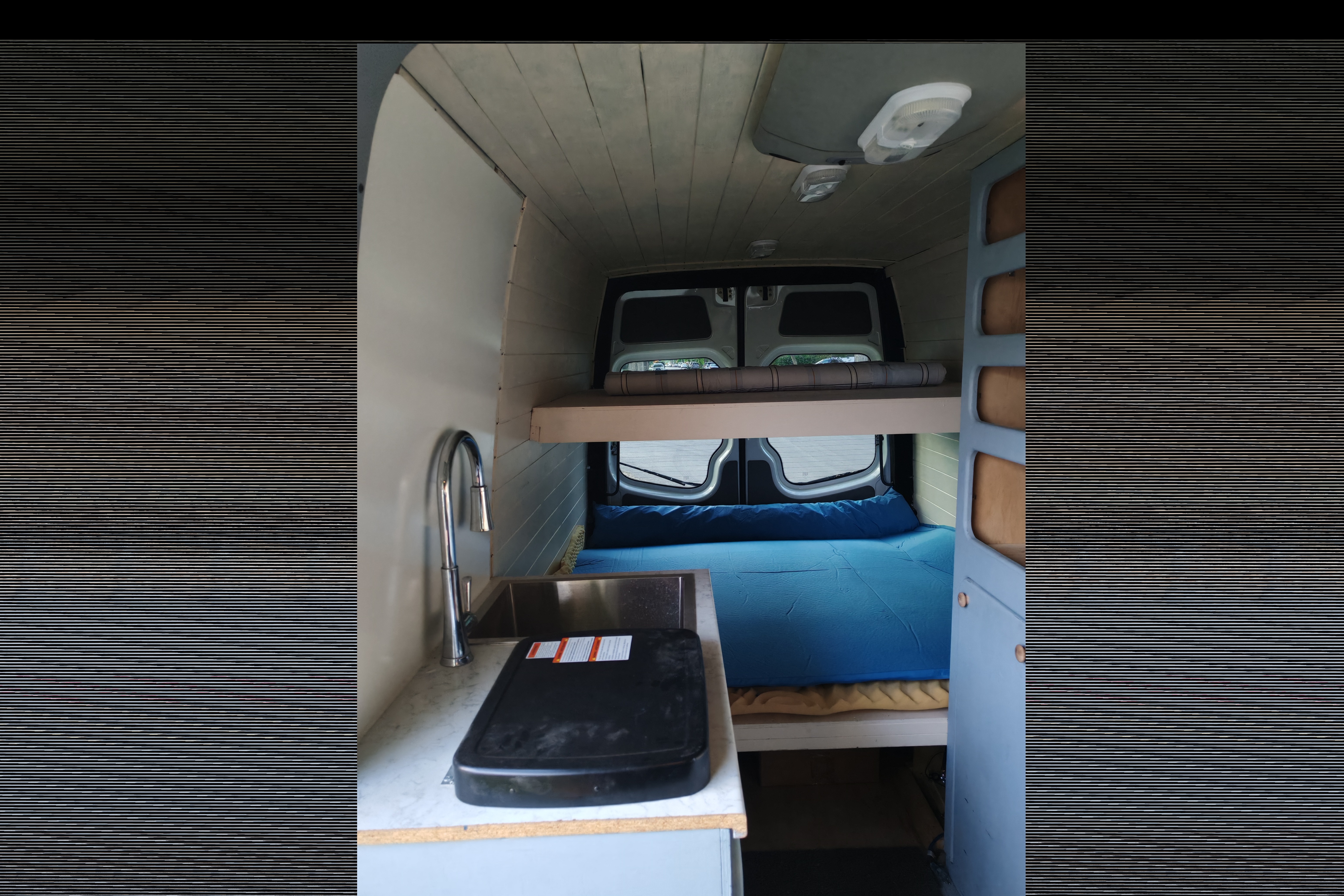 Chao's Mercedes-Benz sprinter 2500 Class B