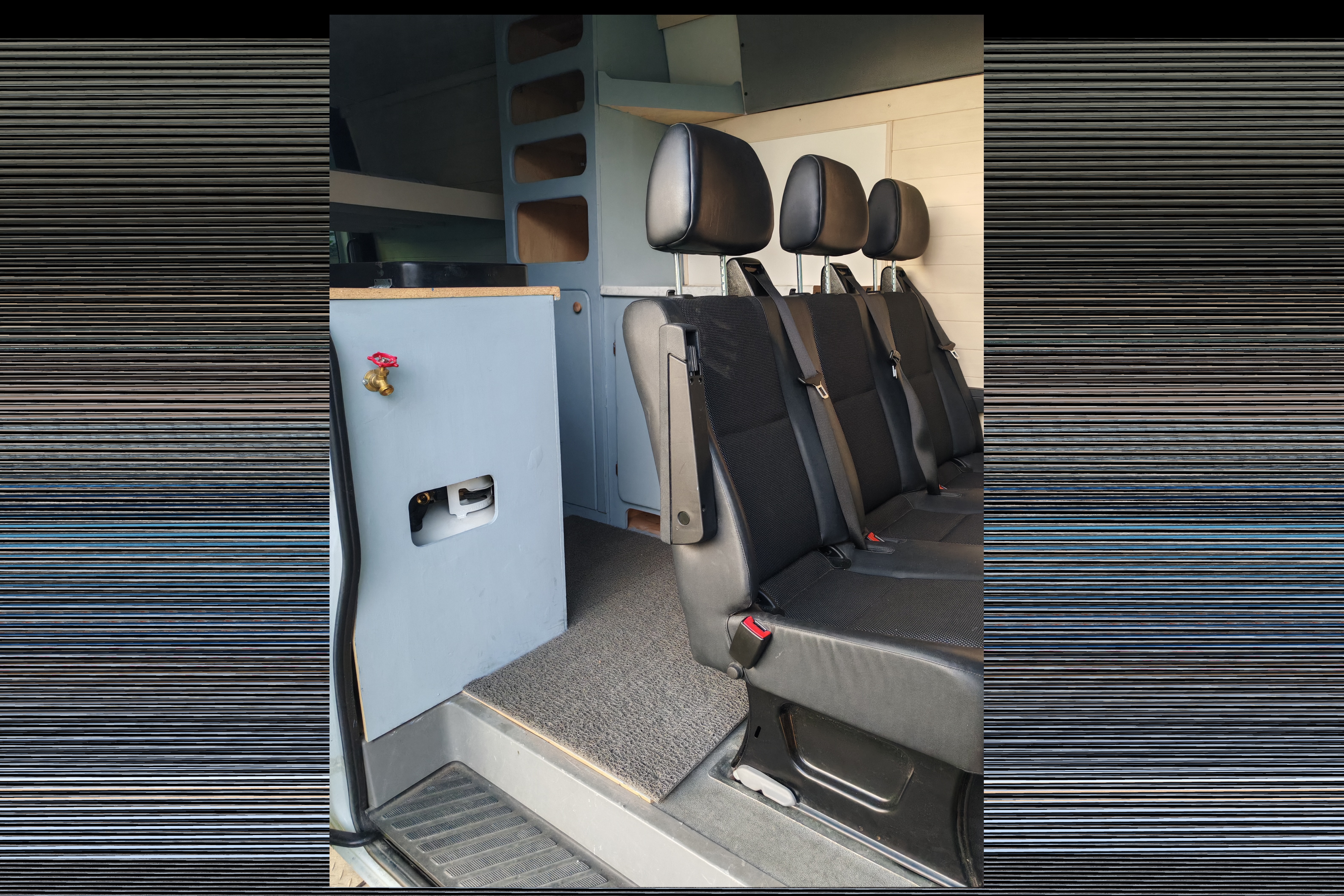 Chao's Mercedes-Benz sprinter 2500 Class B