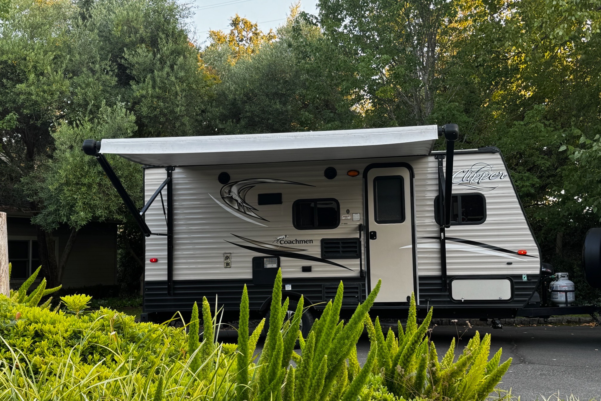 The Family Camper (Free Napa or Sonoma Pick up)