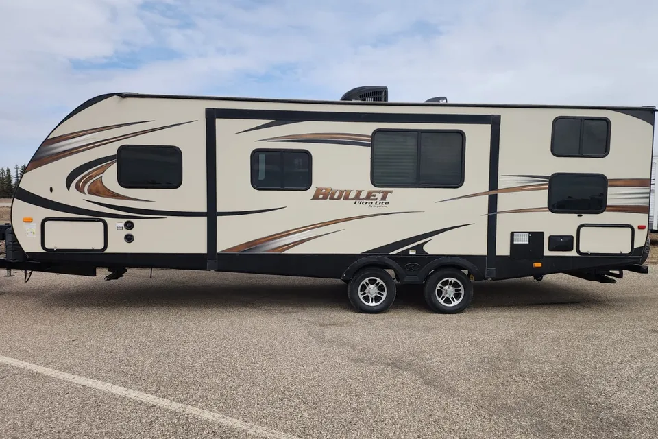 2015 Keystone 272BHS *bunk beds*
