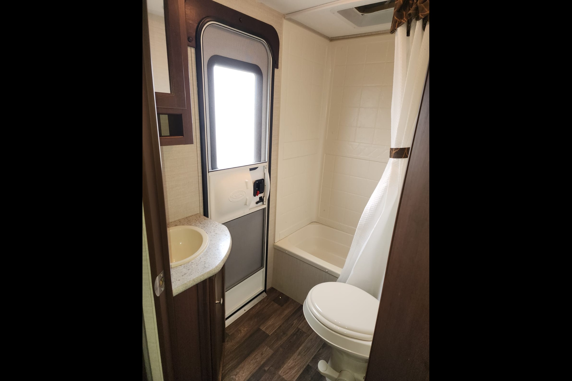 2015 Keystone 272BHS *bunk beds*