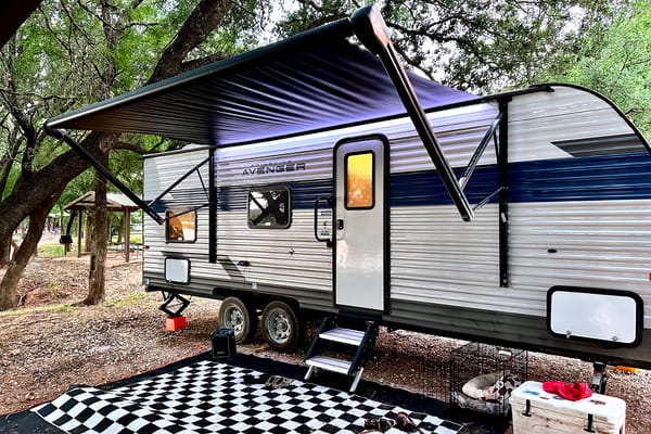 2022 Prime Time Avenger-Bunks-Family Friendly-fully equipped