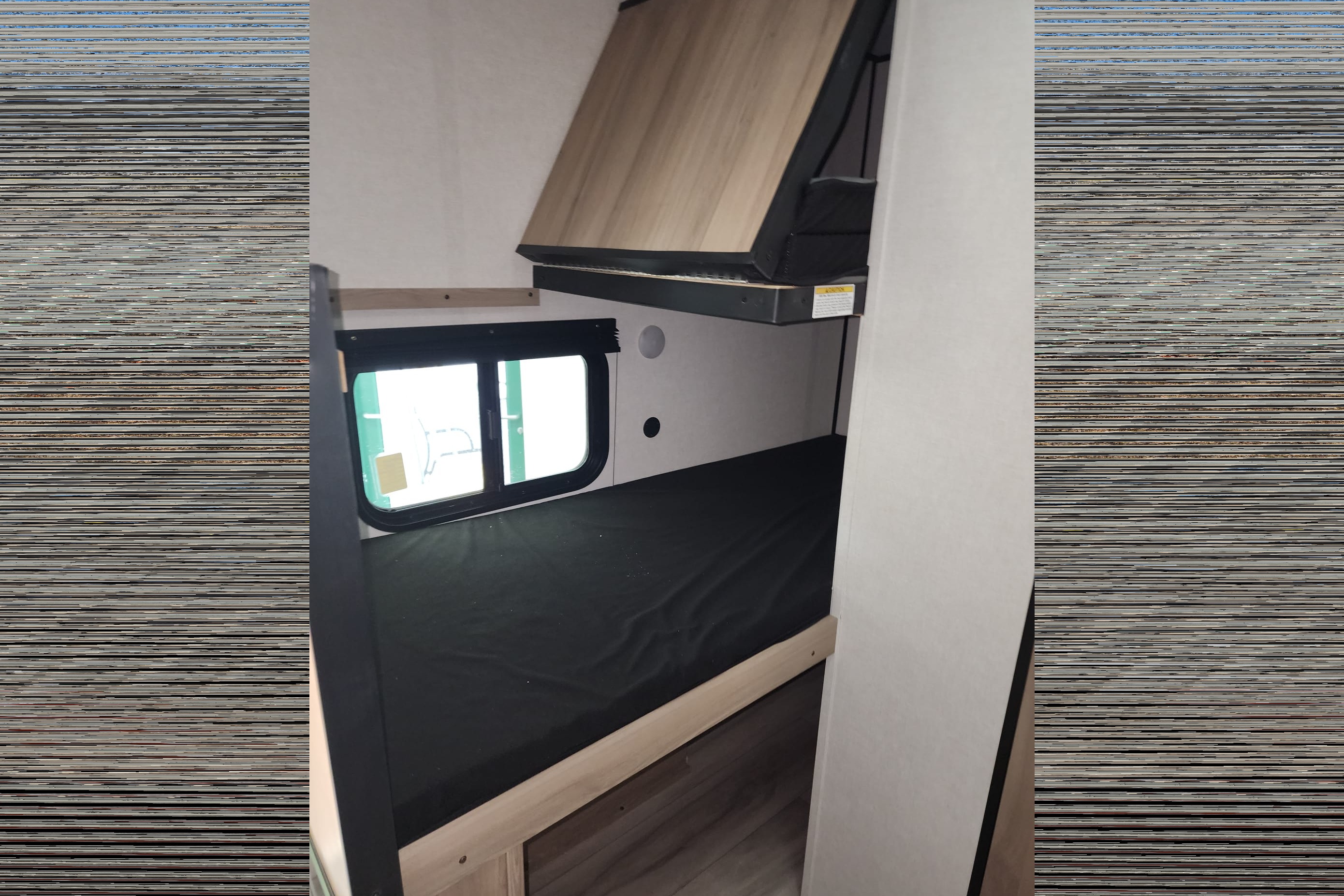 Light Weight Coleman 13B Travel Trailer