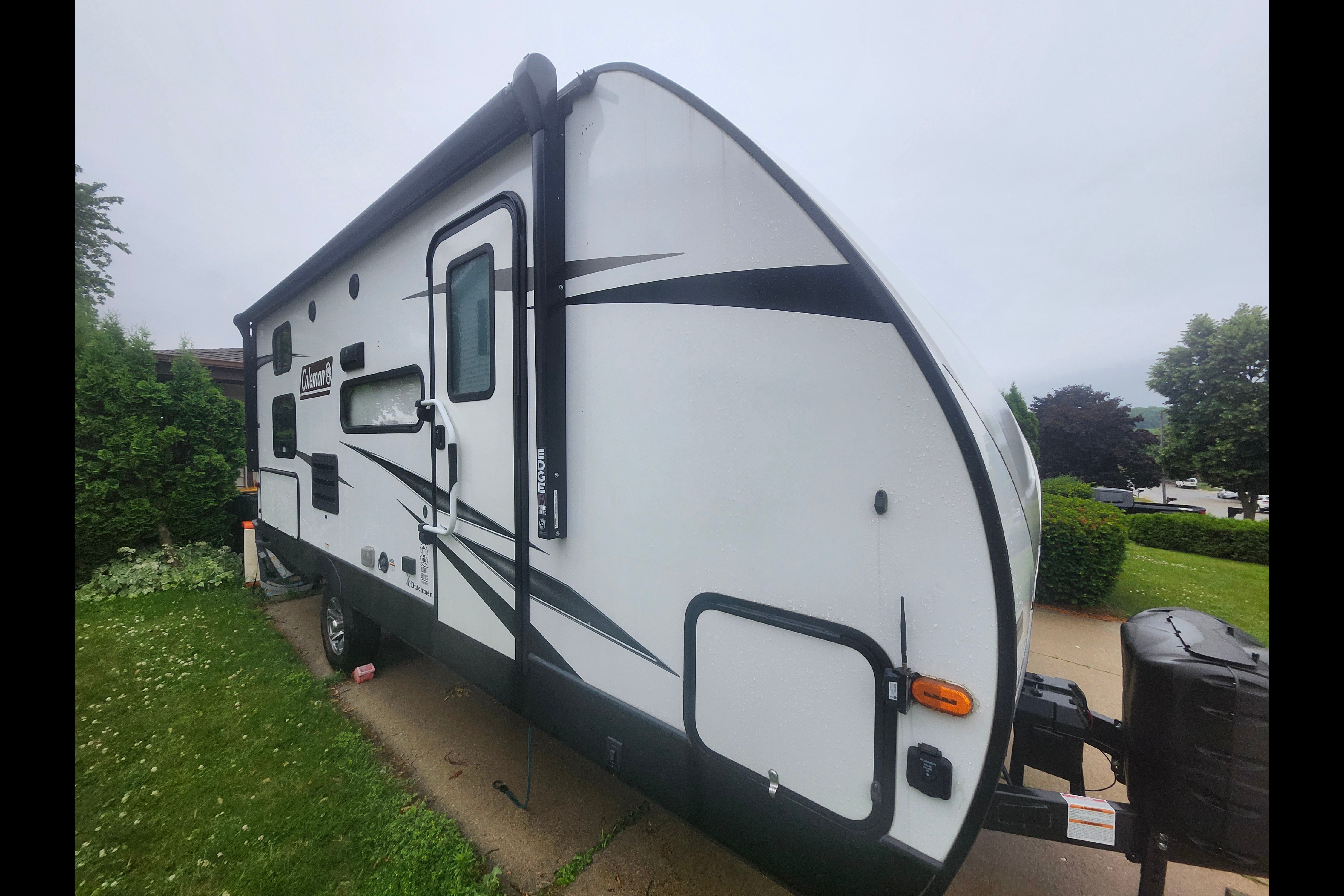 Dutchmen Coleman light 1905bh Travel Trailer
