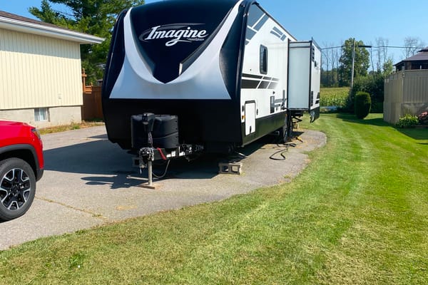Travel Trailer - Couple's Getaway