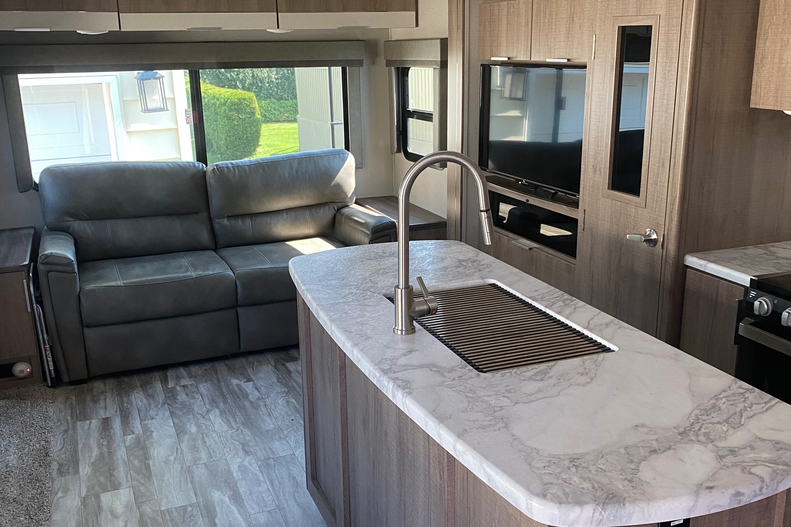 Travel Trailer - Couple's Getaway