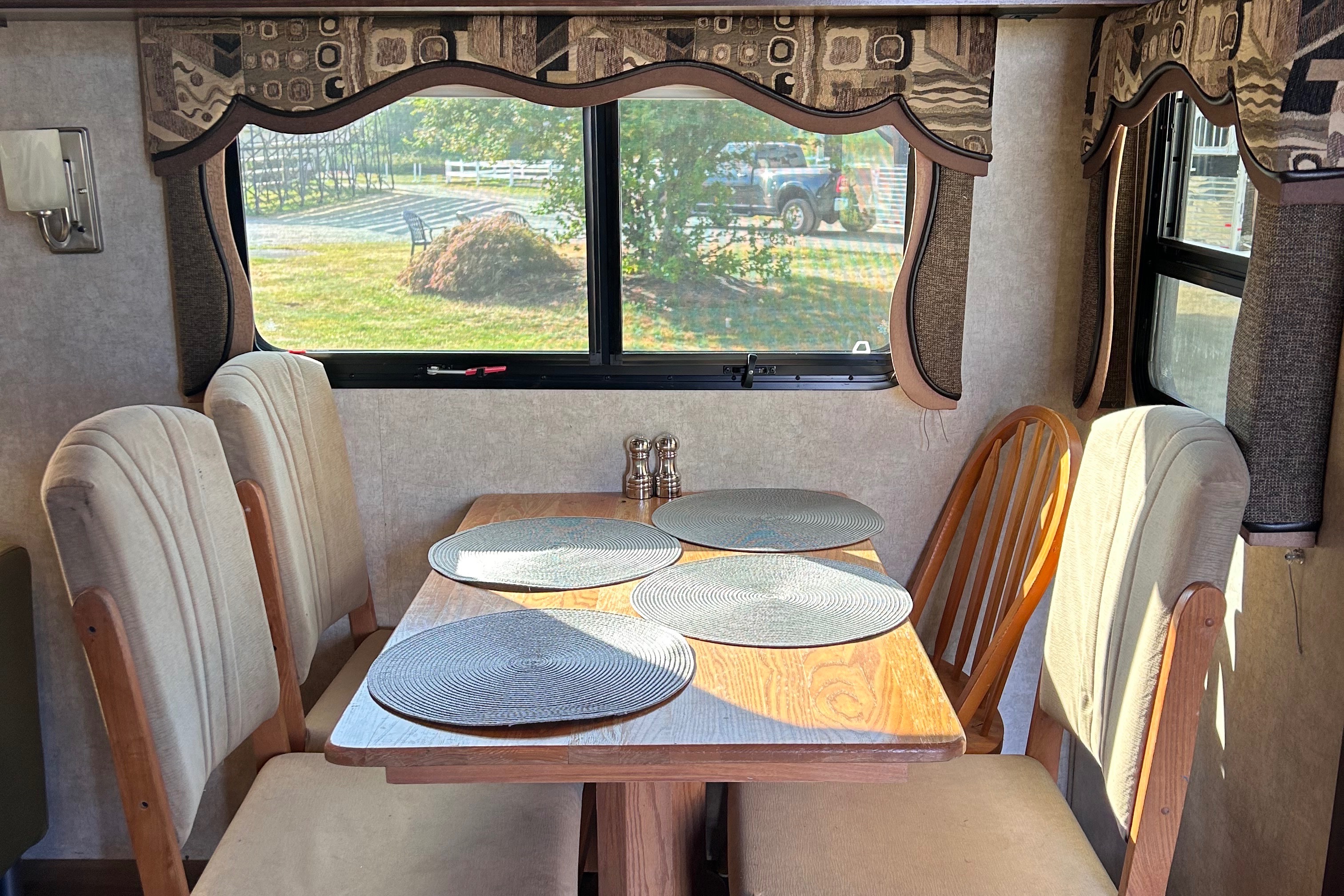Keystone Mountaineer Fifth Wheel
