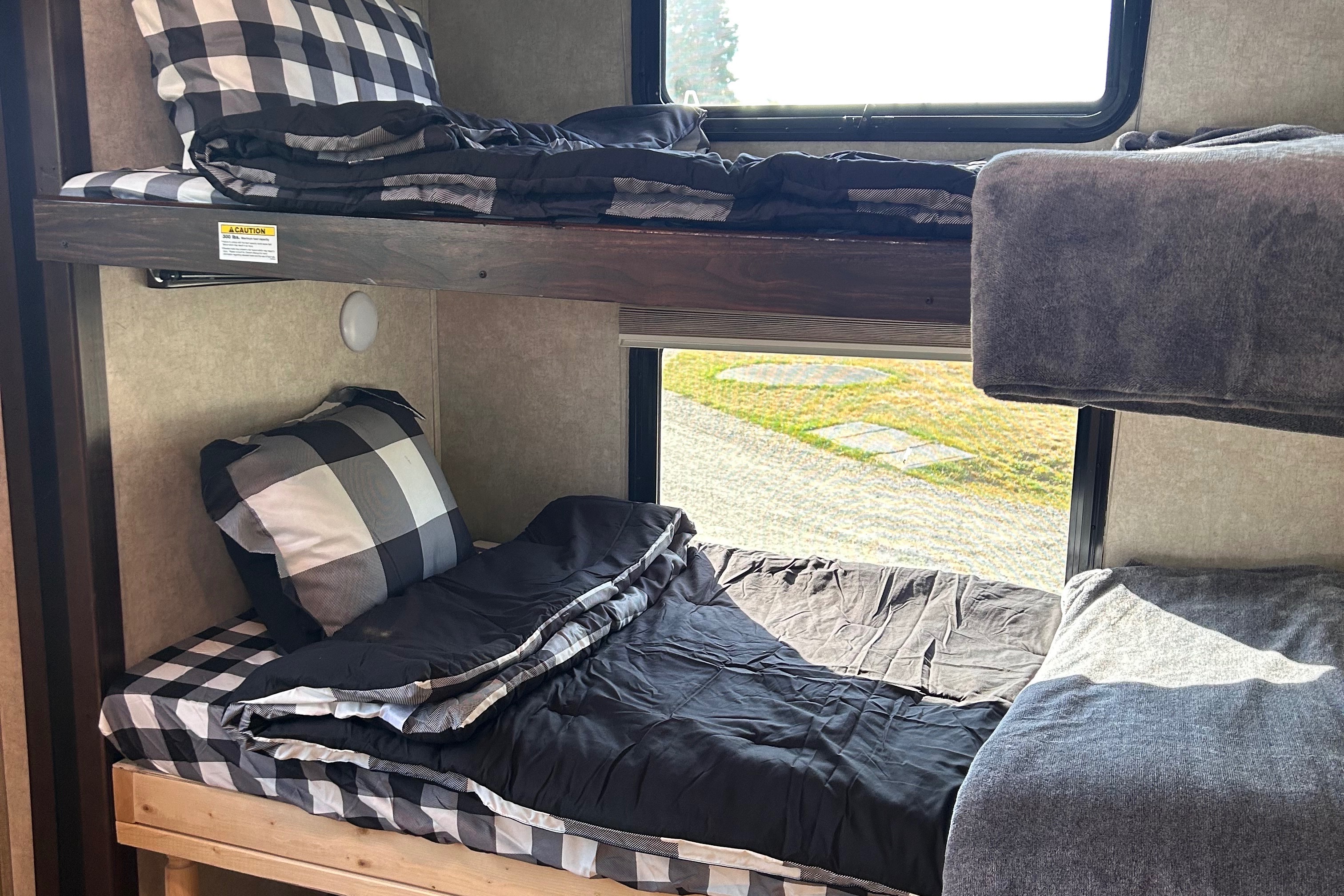 Keystone Mountaineer Fifth Wheel