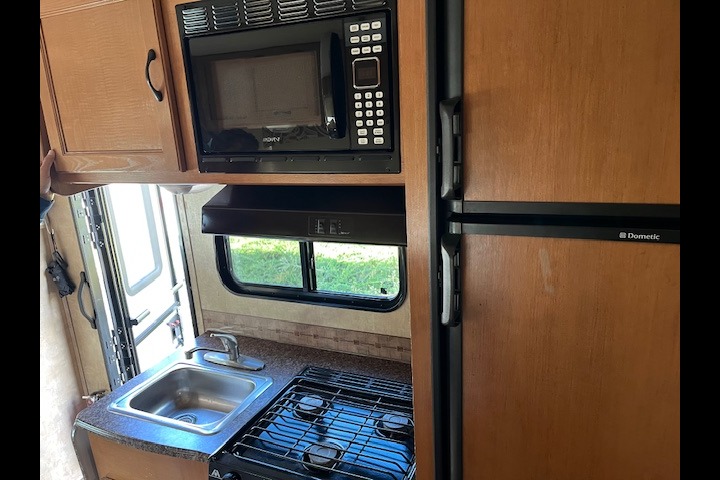 Raymond's Coachmen Freelander Class C