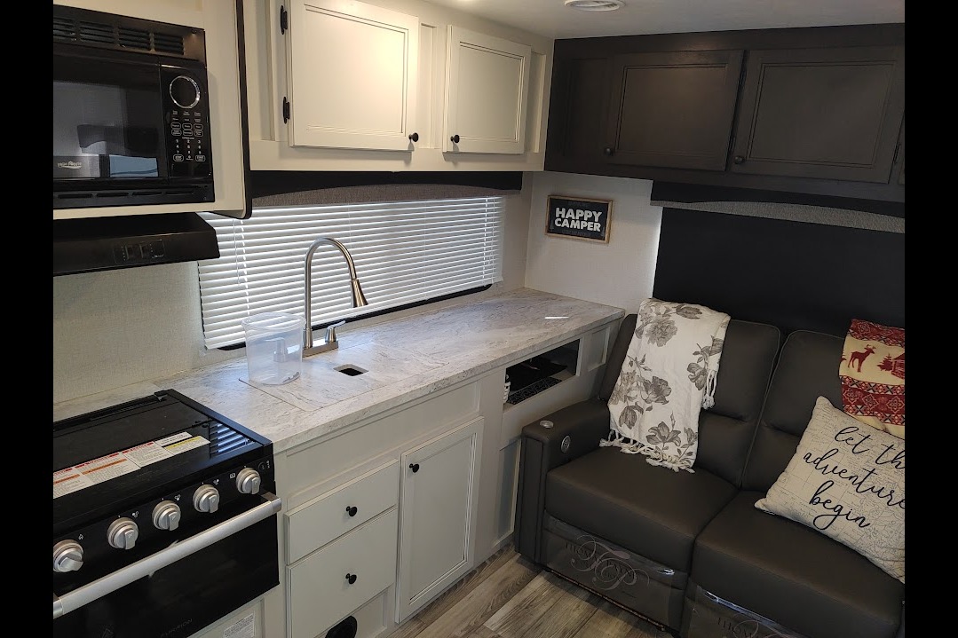 Mark's Open Range 242RL Travel Trailer