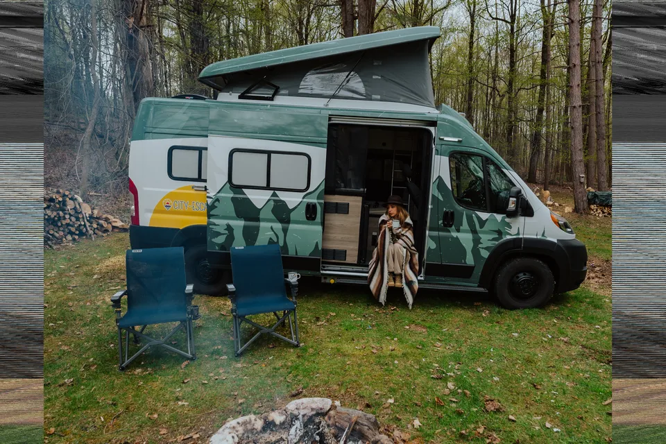 City Escapes Adventure Van - '22 Winnebago Solis 59P