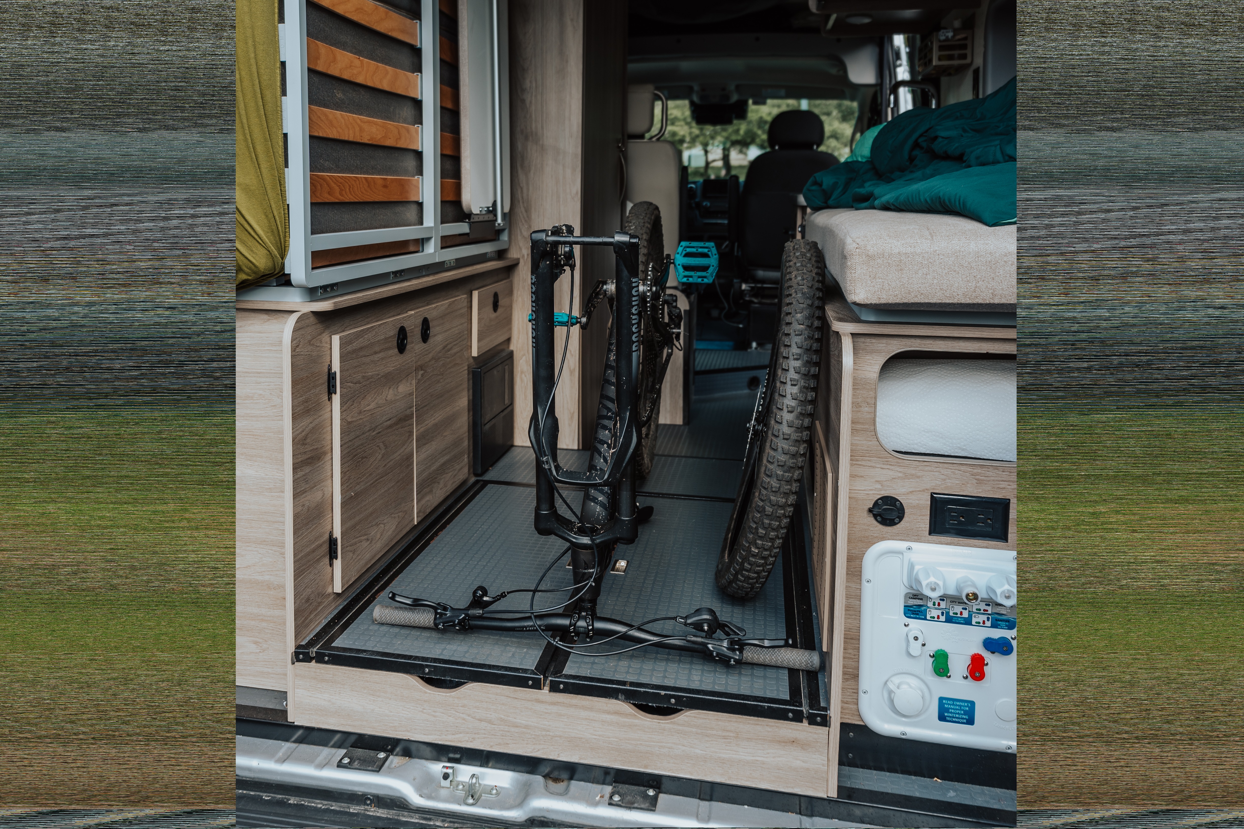 City Escapes Adventure Van - '22 Winnebago Solis 59P