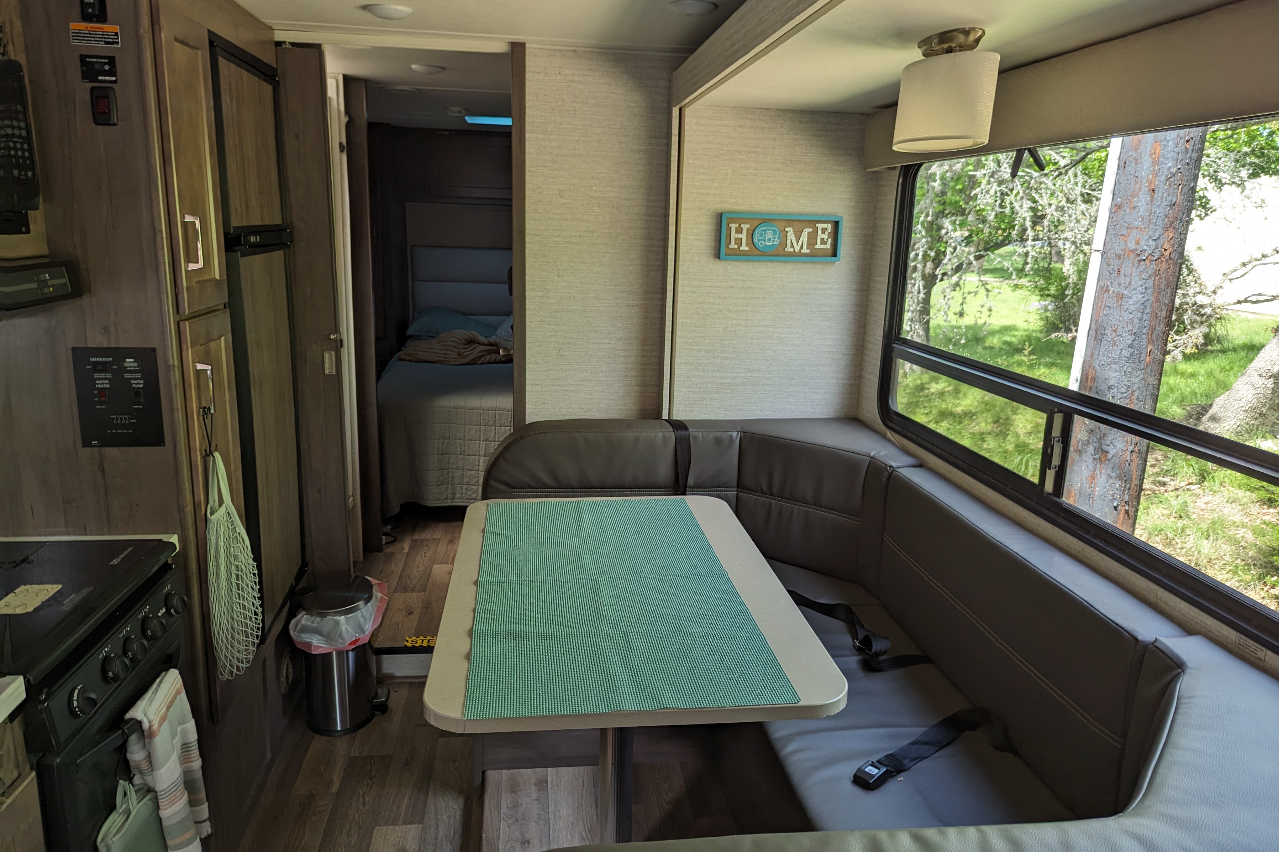 Stephen's Winnebago Minnie Winnie 31K Class C