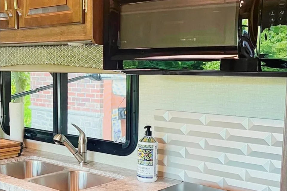 Doris's Jayco ( Sunshine Destination Ready)