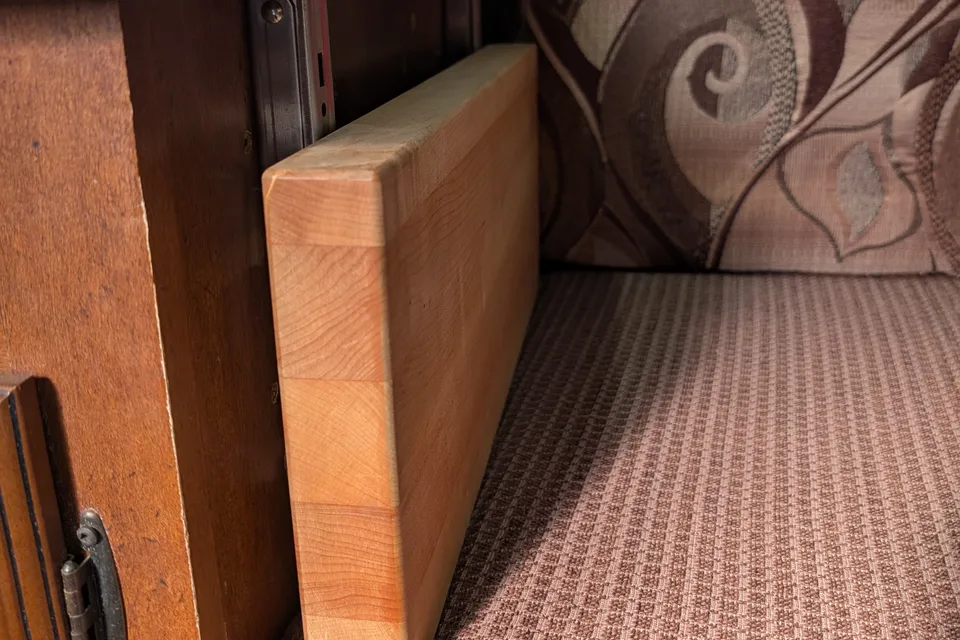 Catch the Vibe! Cozy Comfort, fully Equiped for Cooking, for 4-5 + your dogs!