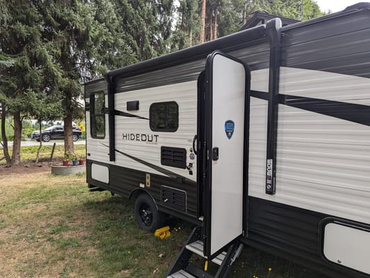 Michael Christy Keystone Hideout Travel Trailer
