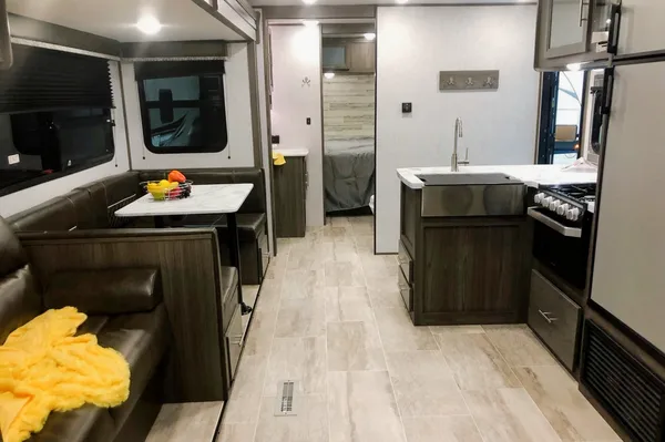 Coys Dutchmen Kodiak Ultra Light Travel Trailer