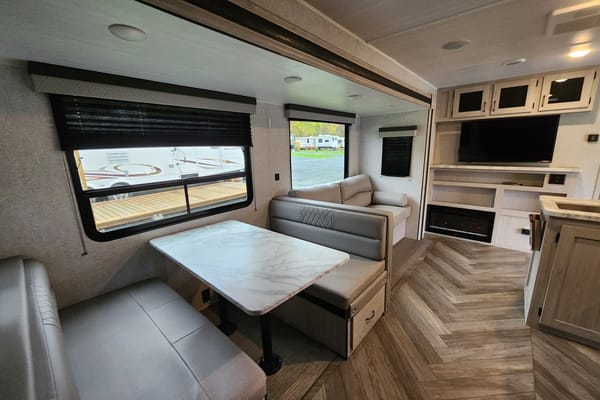 Luiz Roberto's Forest River Della Terra 271BH Travel Trailer