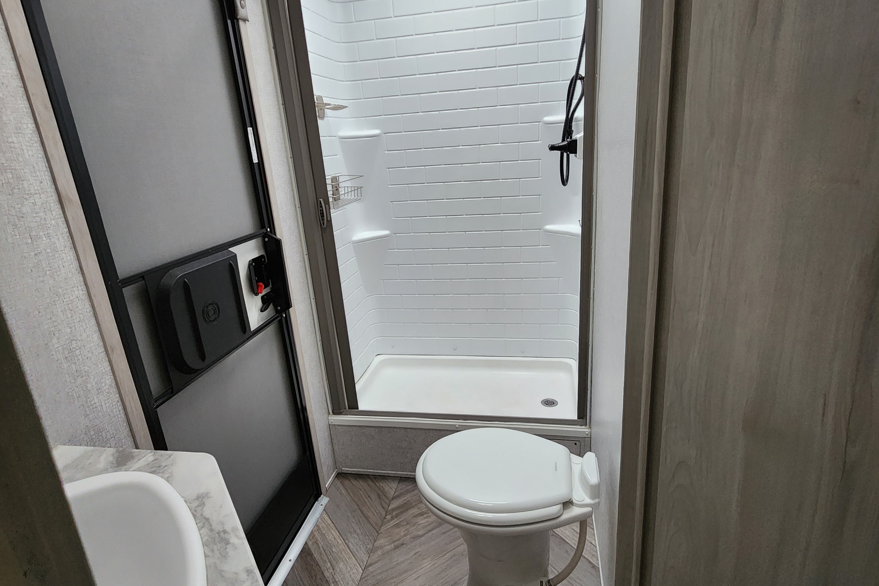 Luiz  Roberto's Forest River Della Terra 271BH Travel Trailer