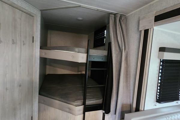 Luiz Roberto's Forest River Della Terra 271BH Travel Trailer