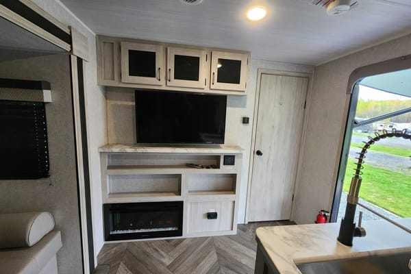 Luiz Roberto's Forest River Della Terra 271BH Travel Trailer