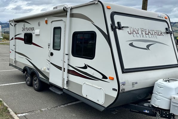 Kerr's Roaming Retreat - 23ft Hybrid Travel Trailer