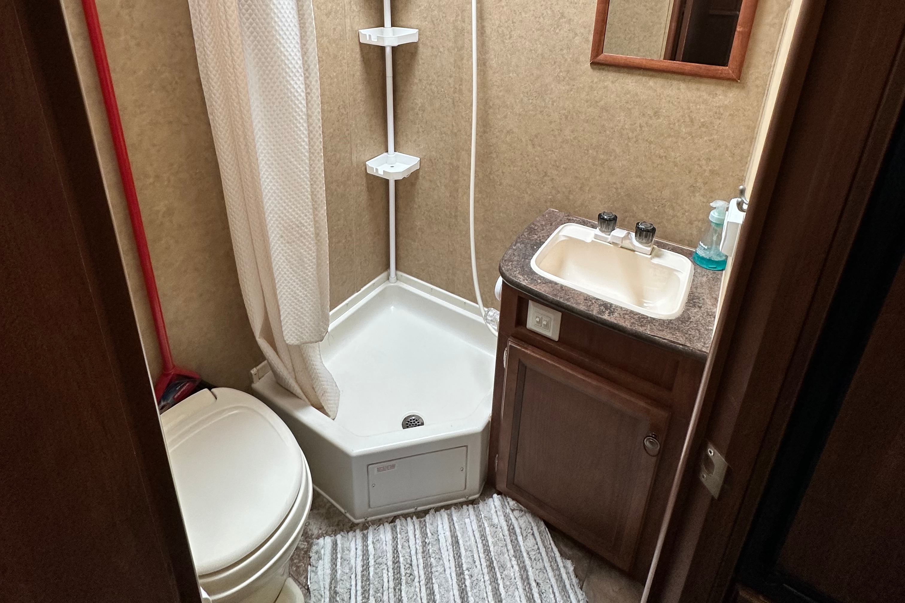Kerr's Roaming Retreat - 23ft Hybrid Travel Trailer